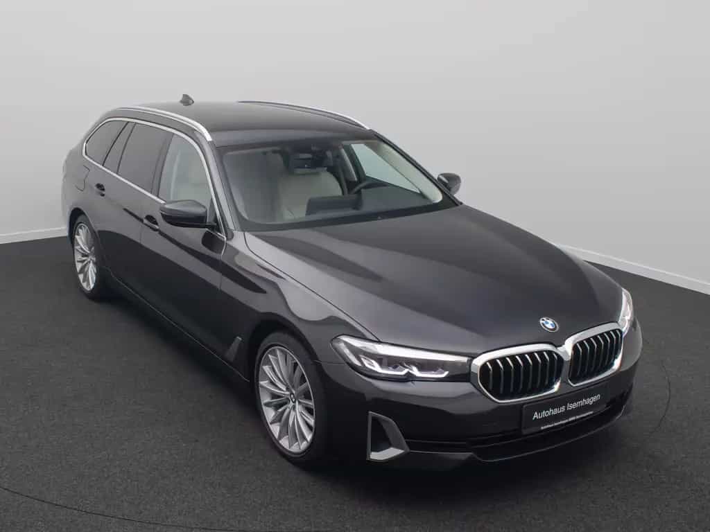 BMW 520 d Luxury Line Kamera DAB HiFi WLAN Alarm 19" 05/2023-photo-2