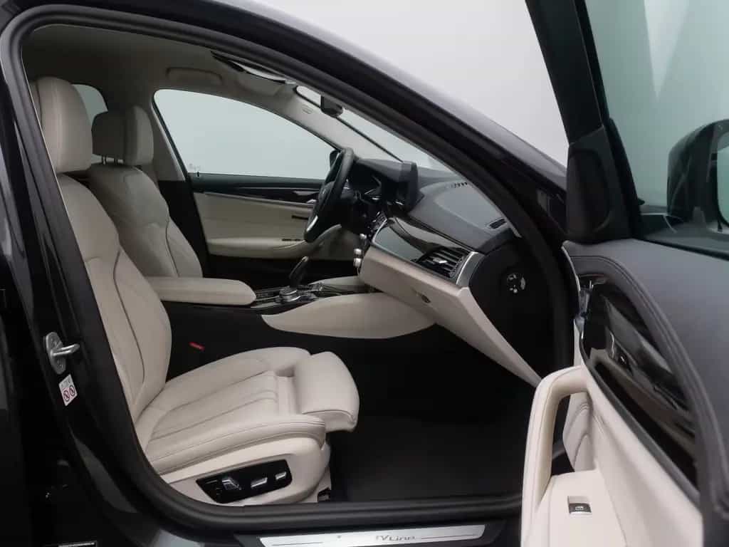 BMW 520 d Luxury Line Kamera DAB HiFi WLAN Alarm 19" 05/2023-photo-24