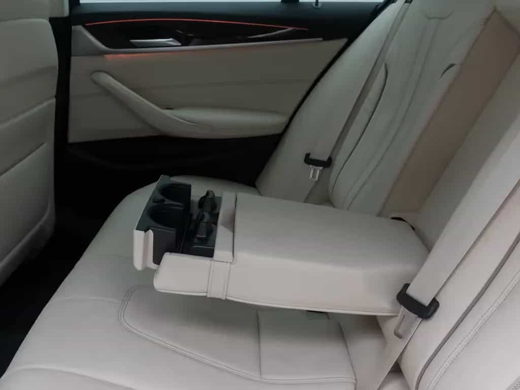 BMW 520 d Luxury Line Kamera DAB HiFi WLAN Alarm 19" 05/2023-photo-27