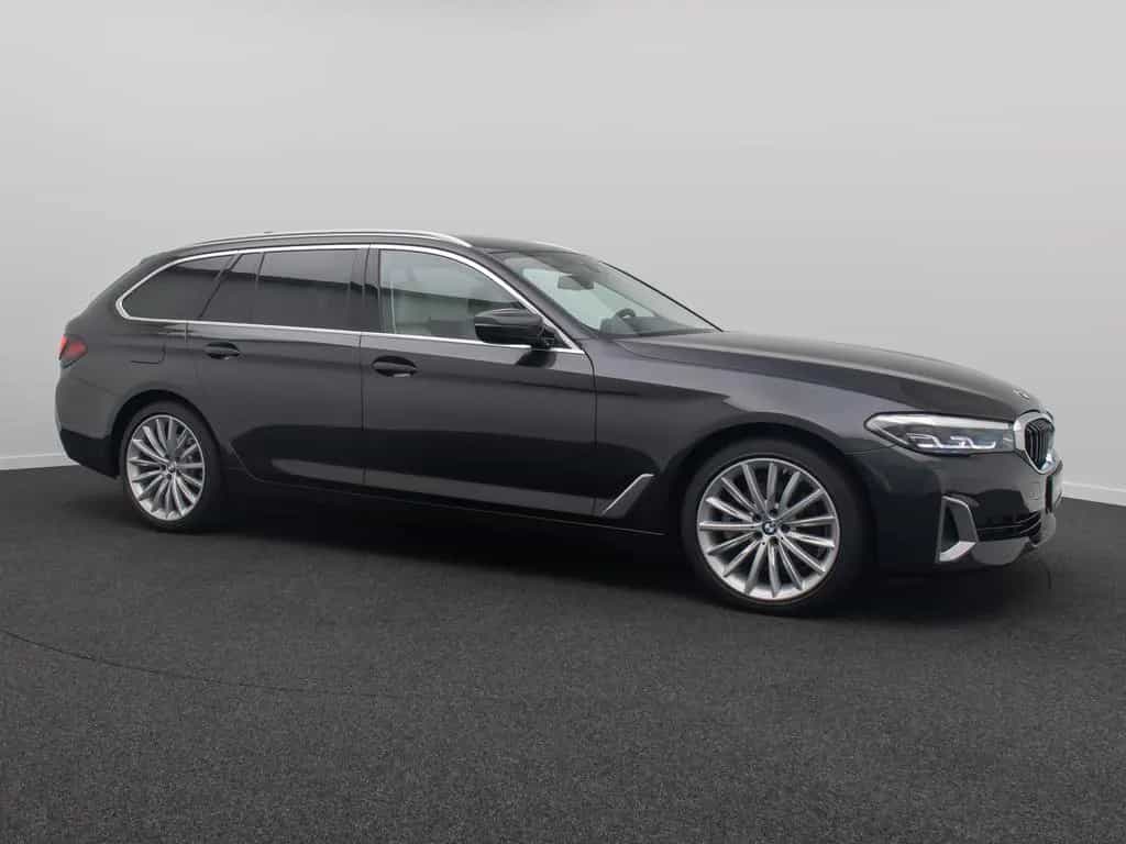 BMW 520 d Luxury Line Kamera DAB HiFi WLAN Alarm 19" 05/2023-photo-3