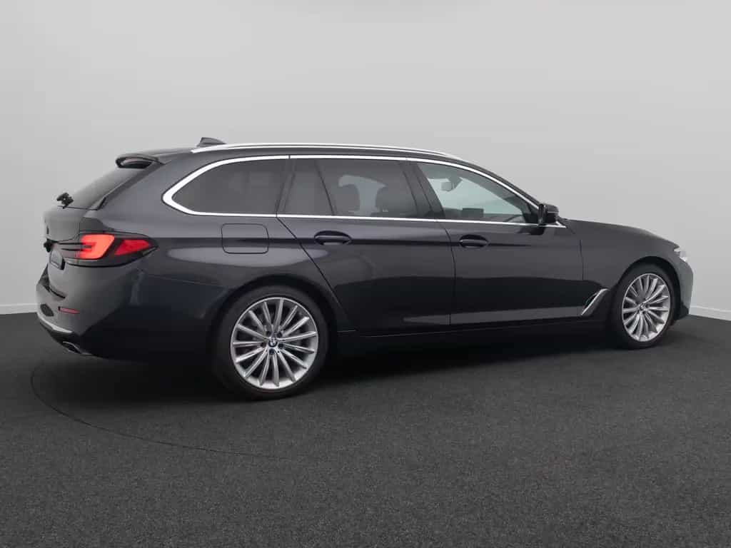 BMW 520 d Luxury Line Kamera DAB HiFi WLAN Alarm 19" 05/2023-photo-5