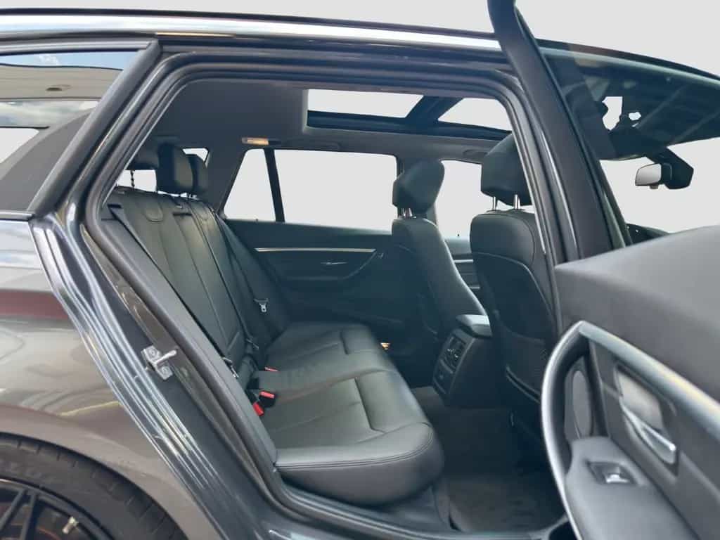 BMW 320 iT Luxury AD.LED CARPLAY PANO LEDER KAMERA 05/2019-photo-10
