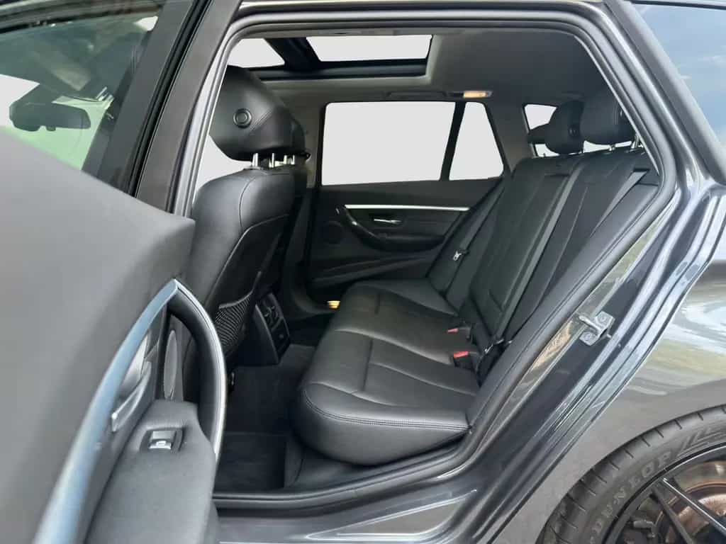 BMW 320 iT Luxury AD.LED CARPLAY PANO LEDER KAMERA 05/2019-photo-12