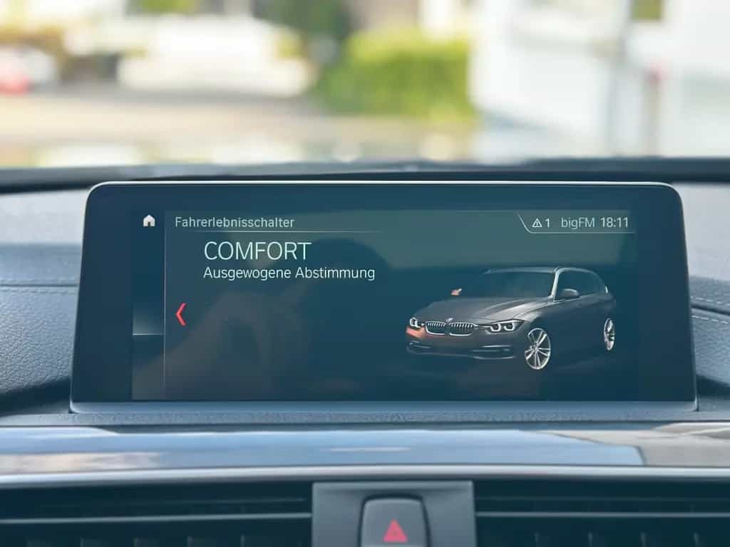 BMW 320 iT Luxury AD.LED CARPLAY PANO LEDER KAMERA 05/2019-photo-27