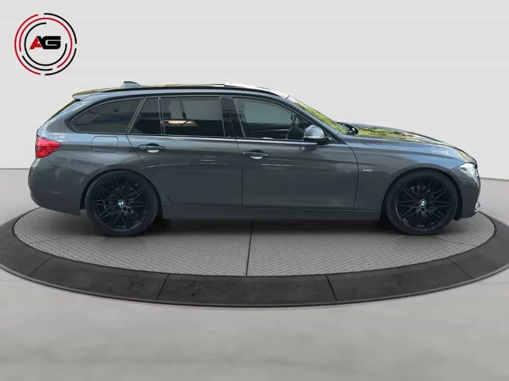 BMW 320 iT Luxury AD.LED CARPLAY PANO LEDER KAMERA 05/2019-photo-3