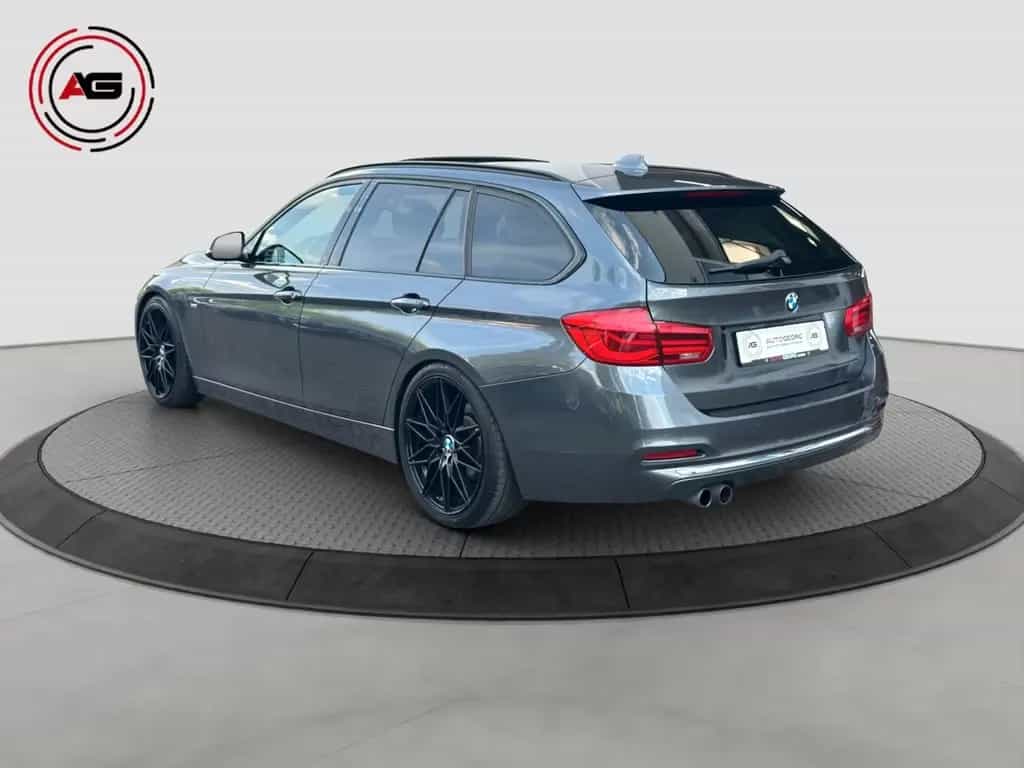 BMW 320 iT Luxury AD.LED CARPLAY PANO LEDER KAMERA 05/2019-photo-6