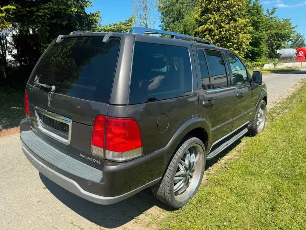Lincoln Aviator 10/2004-photo-4