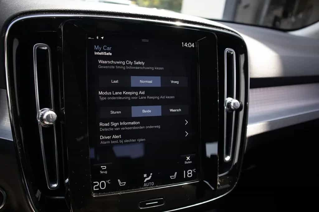 Volvo XC40 T2, HARMAN/KARDON, CAMERA, LED, APPLE/ANDRO 01/2021-photo-16