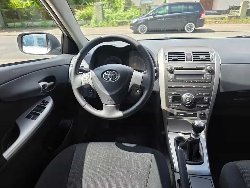 Toyota Corolla 1.6 Luna 29TKM! TÜV 03/28! 01/2011-photo-15