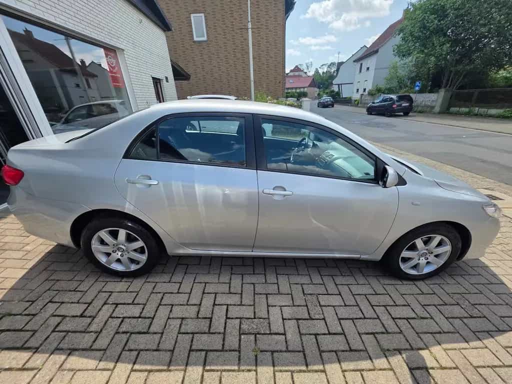 Toyota Corolla 1.6 Luna 29TKM! TÜV 03/28! 01/2011-photo-3