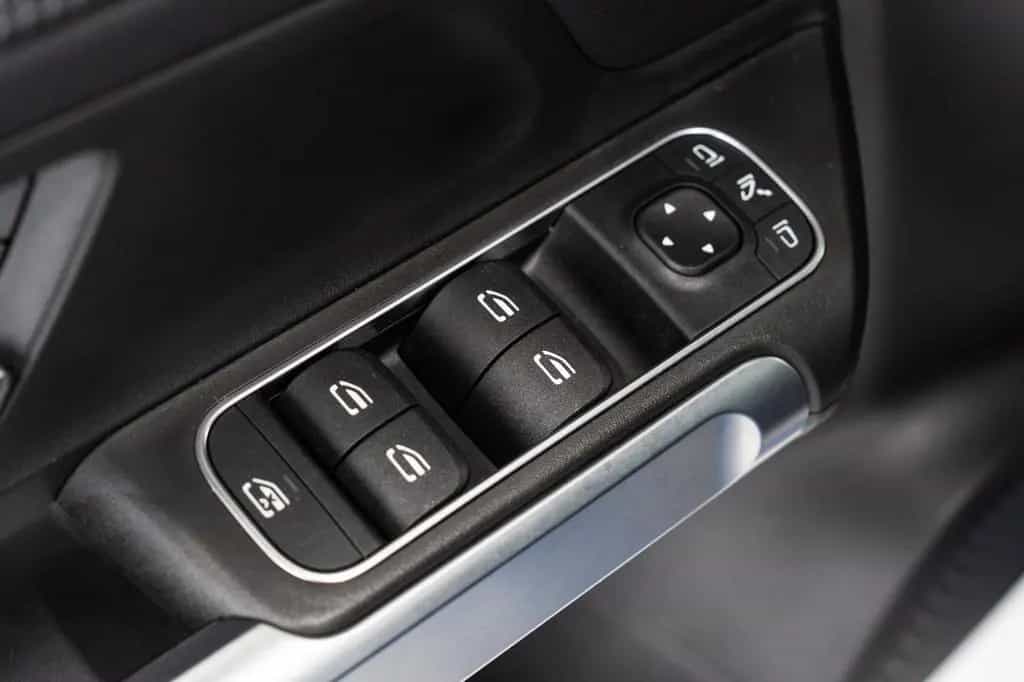 Mercedes-Benz GLB 200 d 4M*MULTIBEAM*HEAD-UP*LEDER*NAVI*360°KA 12/2020-photo-18