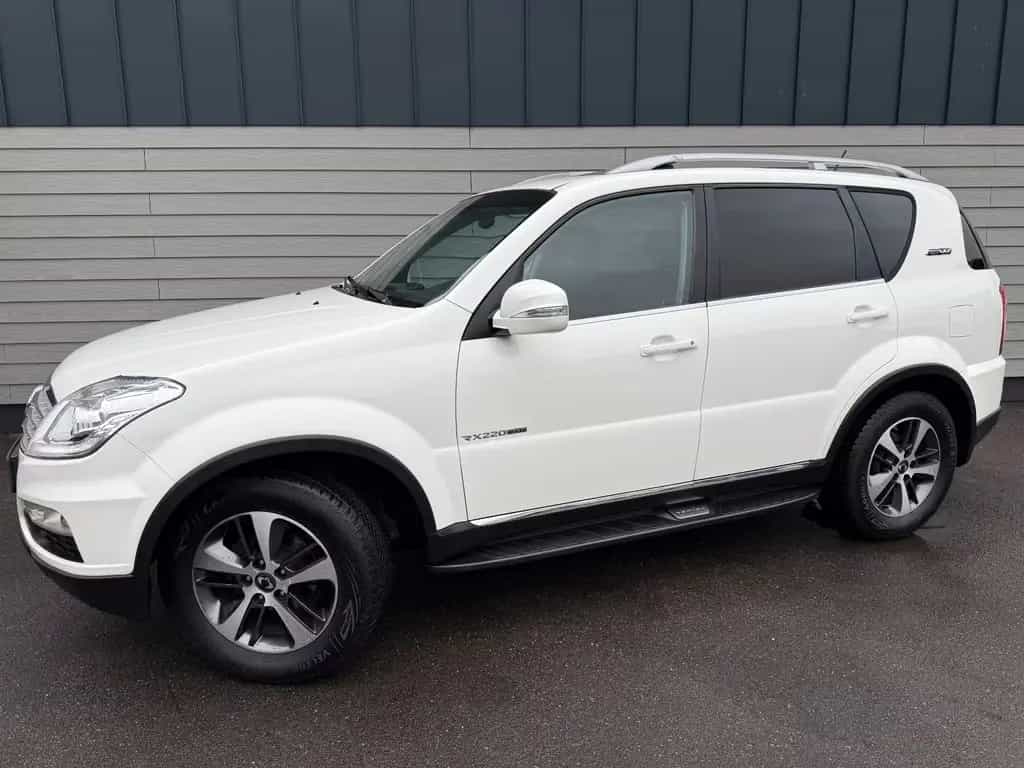 Ssangyong REXTON Rexton W Executive 4WD/7 Sitzer/Euro6 06/2016-photo-0