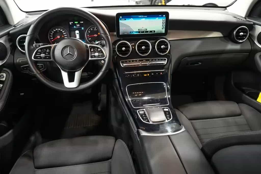 Mercedes-Benz GLC 200 4Matic *HIGH-LED*NAVI*PDC*SHZ*1.HAND 03/2020-photo-12