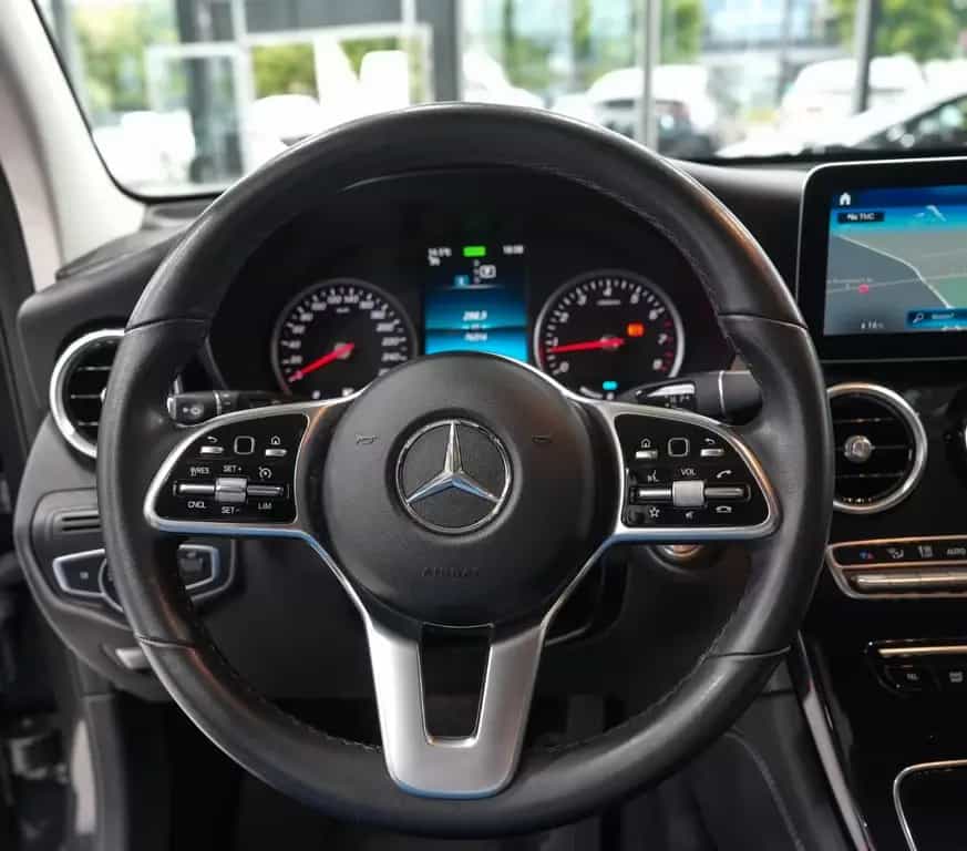 Mercedes-Benz GLC 200 4Matic *HIGH-LED*NAVI*PDC*SHZ*1.HAND 03/2020-photo-13