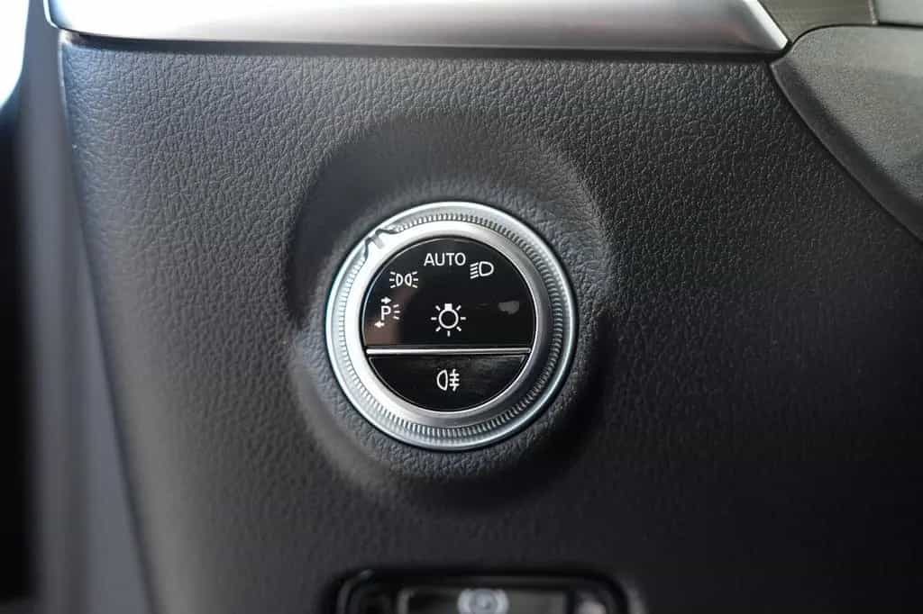 Mercedes-Benz C 220 d T*AVANTGRADE*LEDER*NAVI+*PANO*LED*DAB 03/2022-photo-19