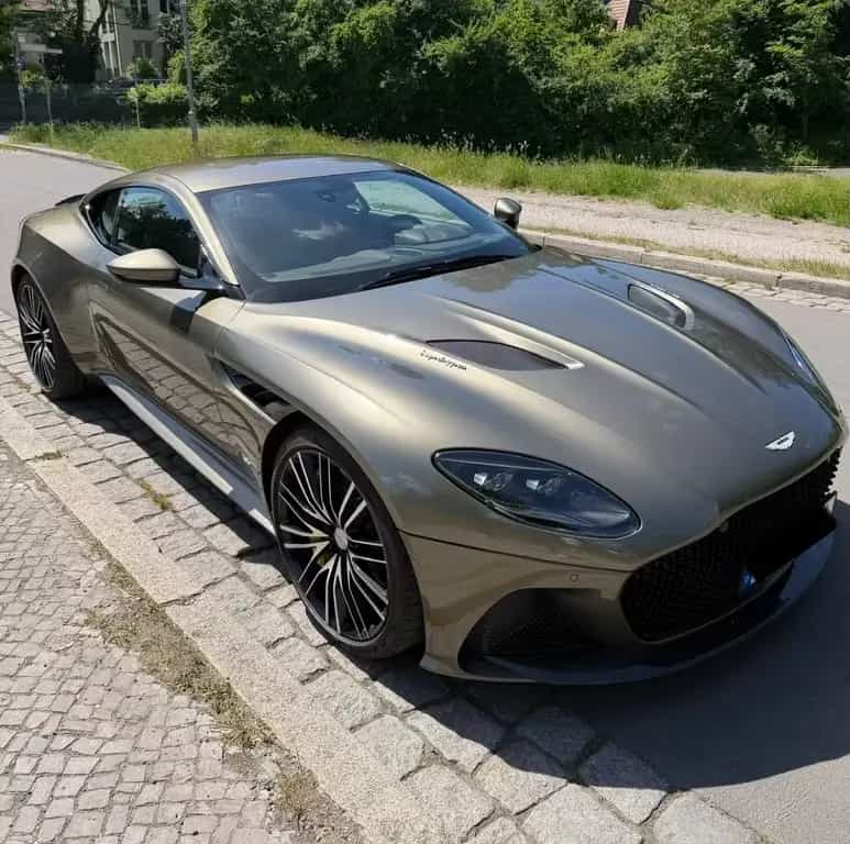 Aston Martin DBS Superleggera V12 /Arden Green /Carbon /B&O 07/2021-photo-0