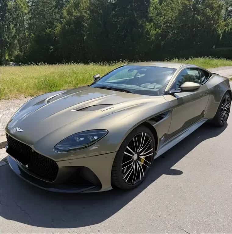 Aston Martin DBS Superleggera V12 /Arden Green /Carbon /B&O 07/2021-photo-1