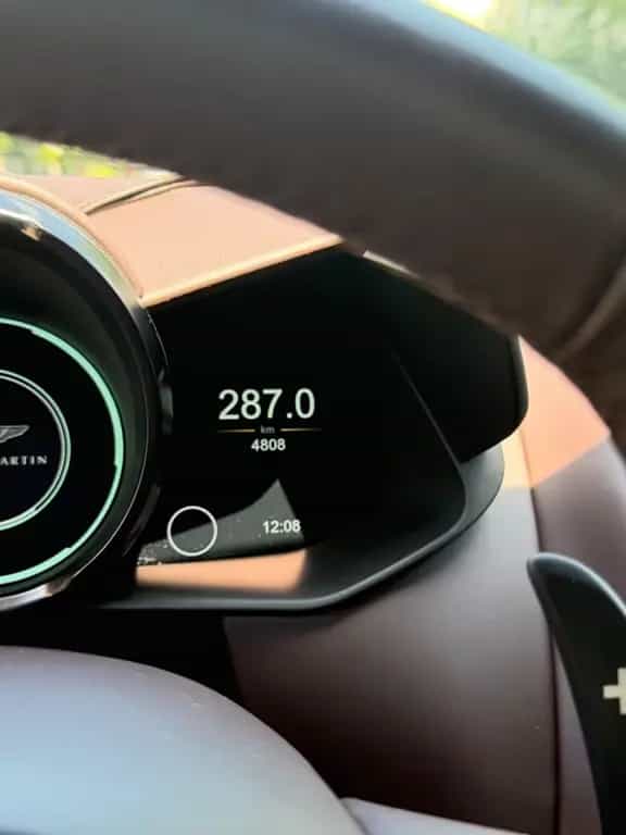 Aston Martin DBS Superleggera V12 /Arden Green /Carbon /B&O 07/2021-photo-14