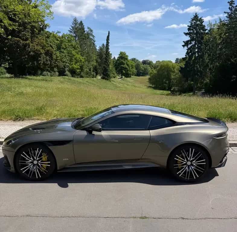 Aston Martin DBS Superleggera V12 /Arden Green /Carbon /B&O 07/2021-photo-5