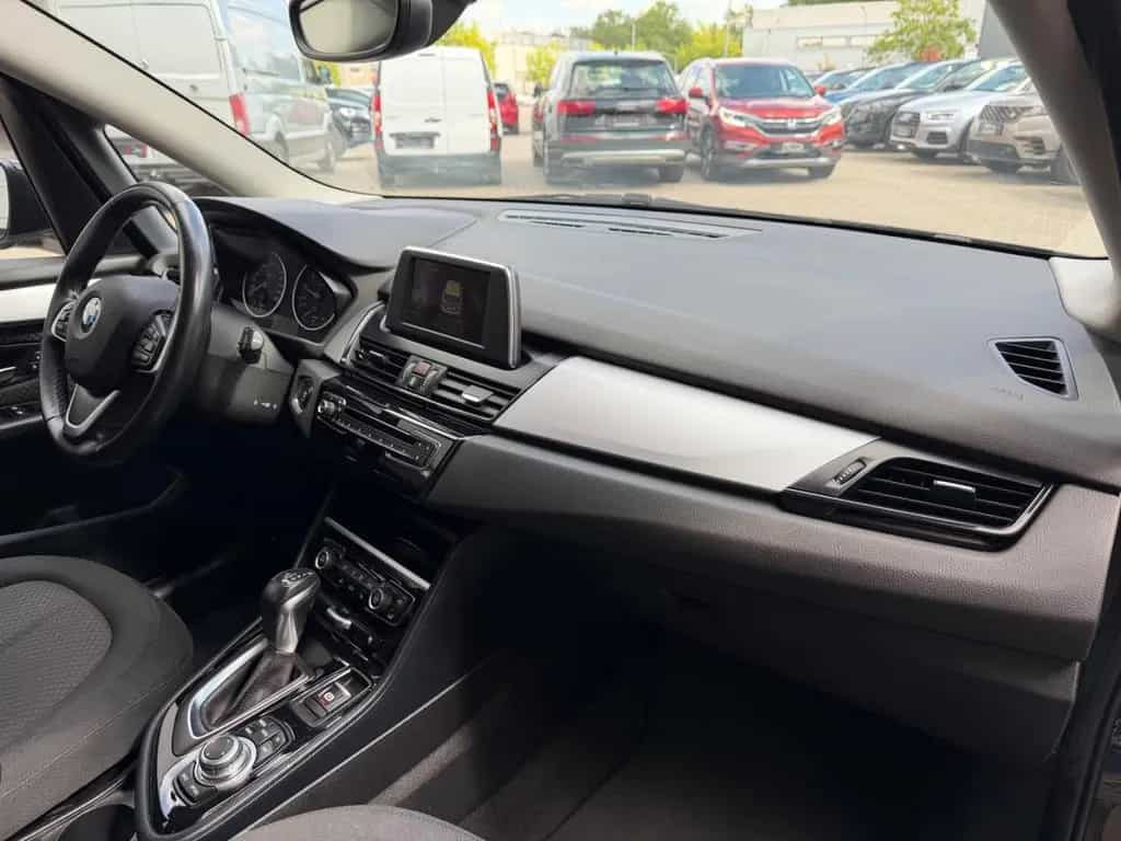 BMW 218 i AUTOMATIK/NAVI/KLIMAA/TEMPOMAT* 12/2015-photo-25