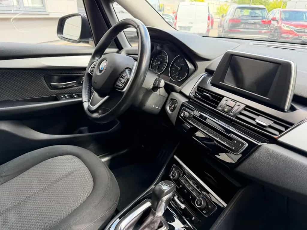 BMW 218 i AUTOMATIK/NAVI/KLIMAA/TEMPOMAT* 12/2015-photo-26