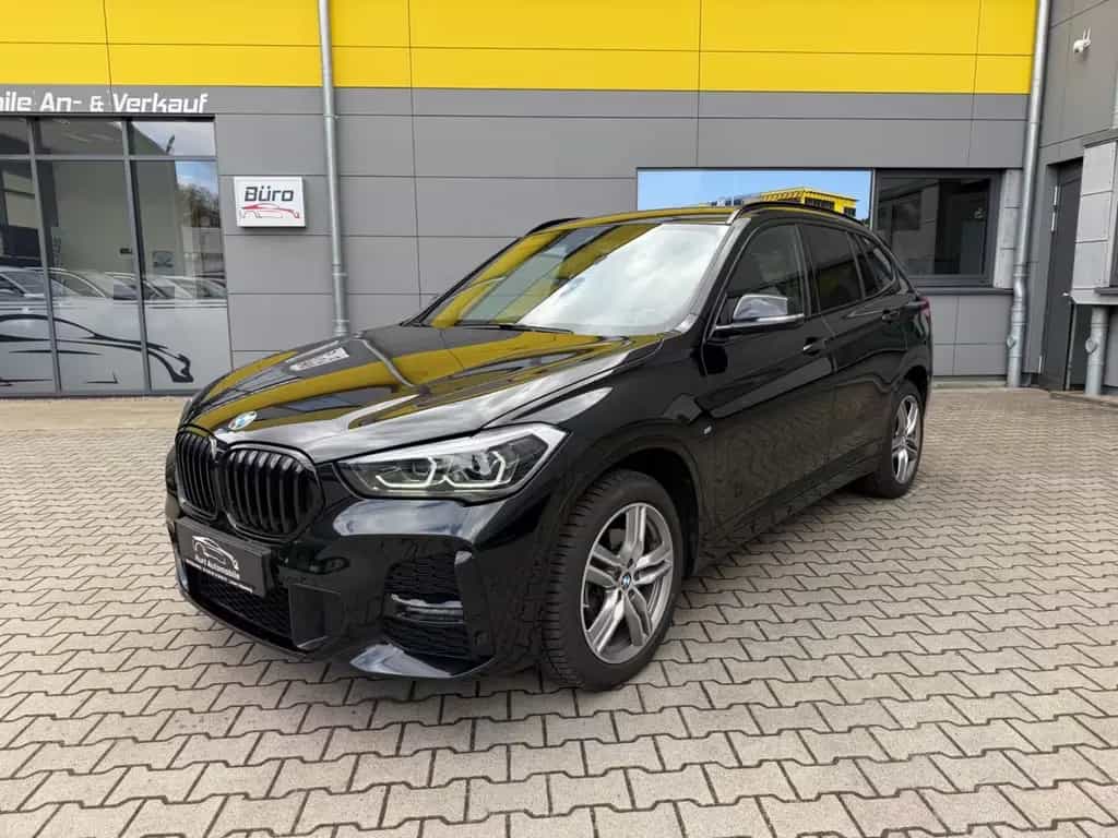 BMW X1 sDrive 18 d/M SPORTPAKET/LED/KAMERA/LEDER/AUT 08/2021-photo-1