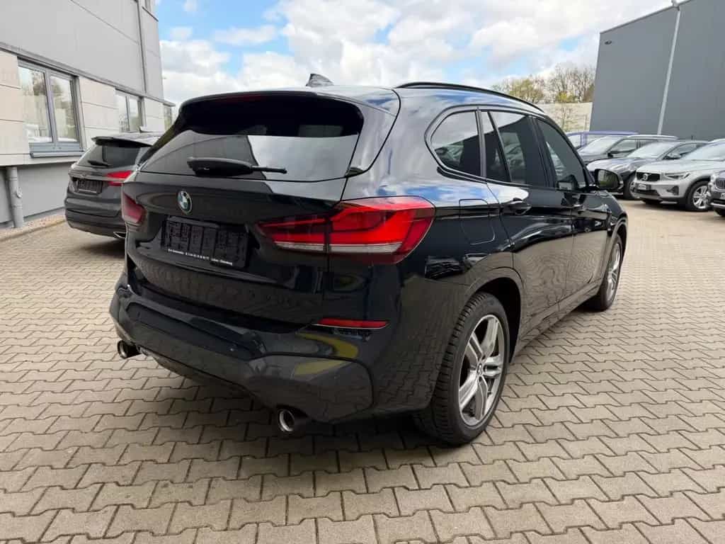 BMW X1 sDrive 18 d/M SPORTPAKET/LED/KAMERA/LEDER/AUT 08/2021-photo-5