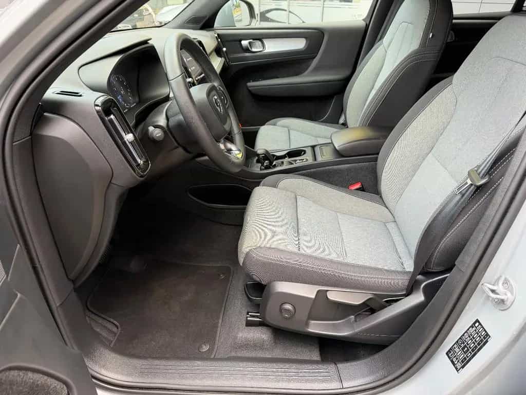 Volvo XC40 Core 2WD/SHZ/KLIMA/AUTOMATIK/LED/ 08/2023-photo-10