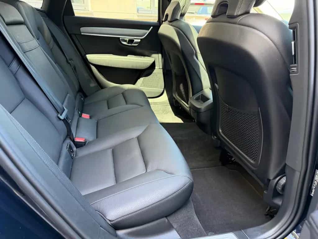 Volvo V90 Kombi Momentum/KAMERA/LEDER/AUTOMATIK/PANO/ 11/2018-photo-26