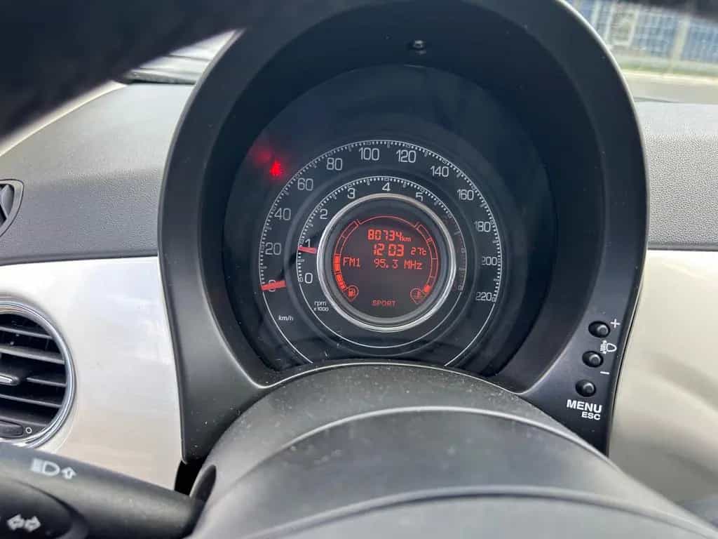 Fiat 500 Sport WENIG KM TÜV NEU 2 HAND TOP ZUSTAND 03/2011-photo-8