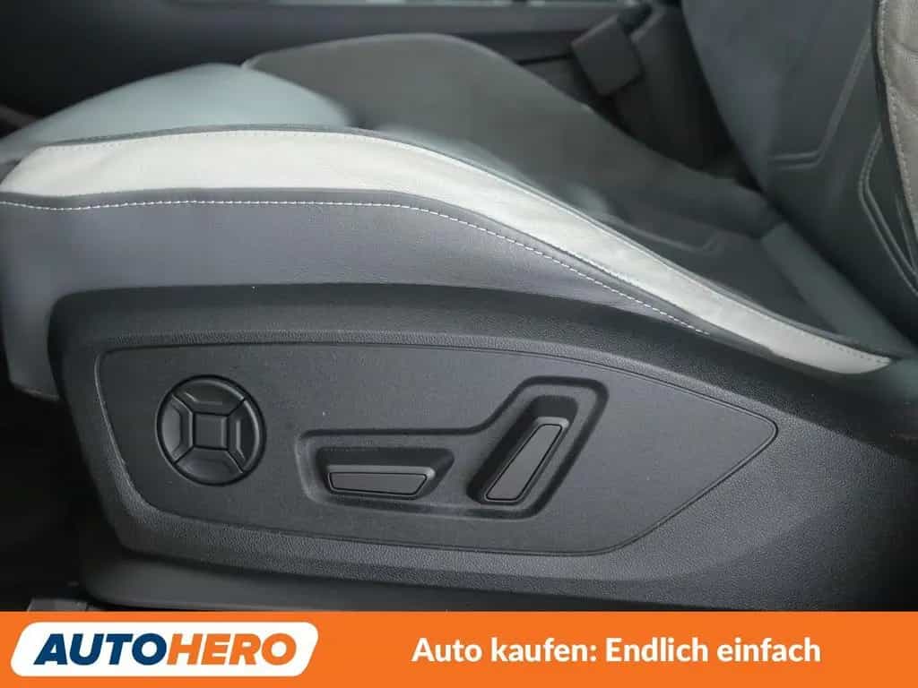 Audi Q3 Sportback 45 TFSI quattro S line Aut.*NAVI* 08/2021-photo-31
