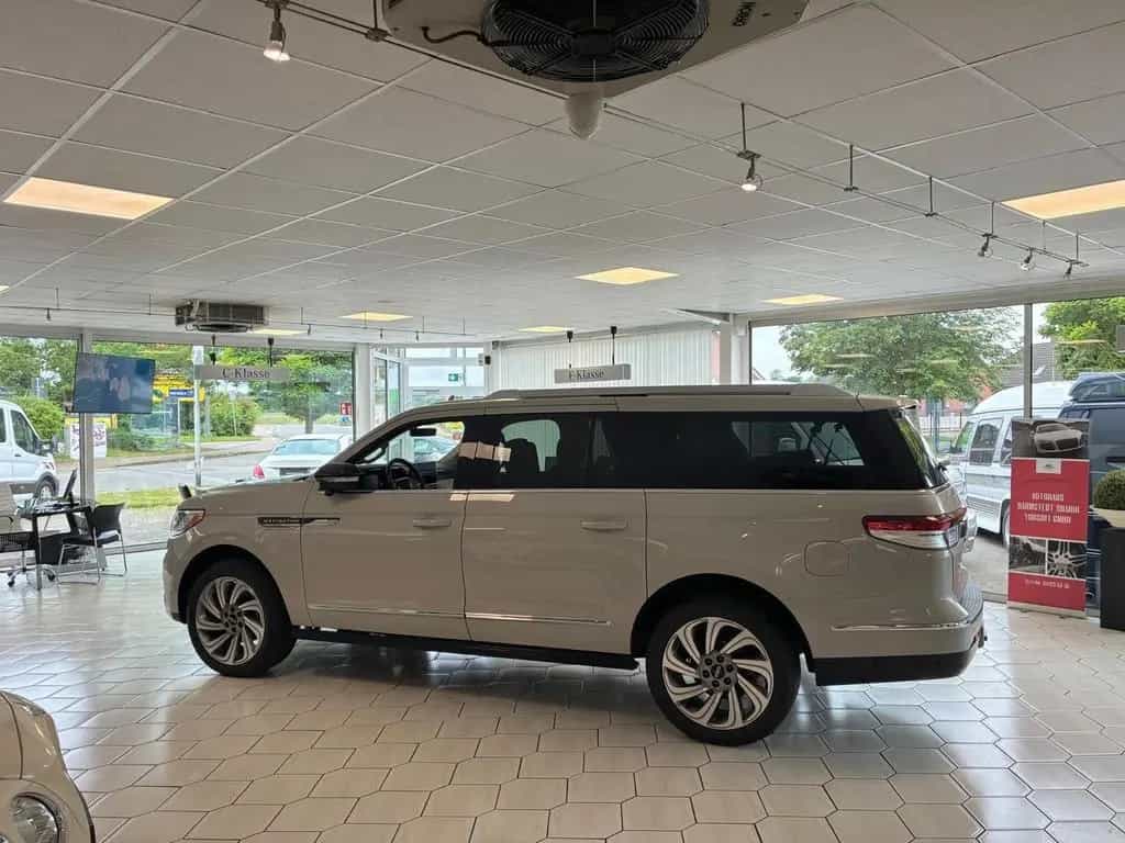 Lincoln Navigator L  Biturbo  Luxury -AWD- 7 Sitze 06/2022-photo-14