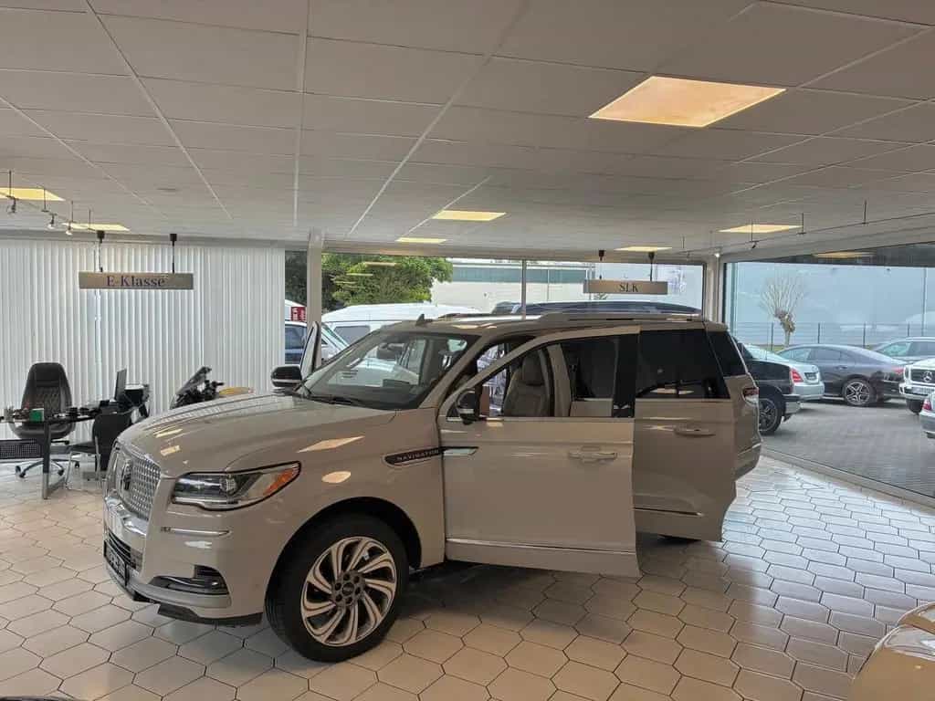 Lincoln Navigator L  Biturbo  Luxury -AWD- 7 Sitze 06/2022-photo-24