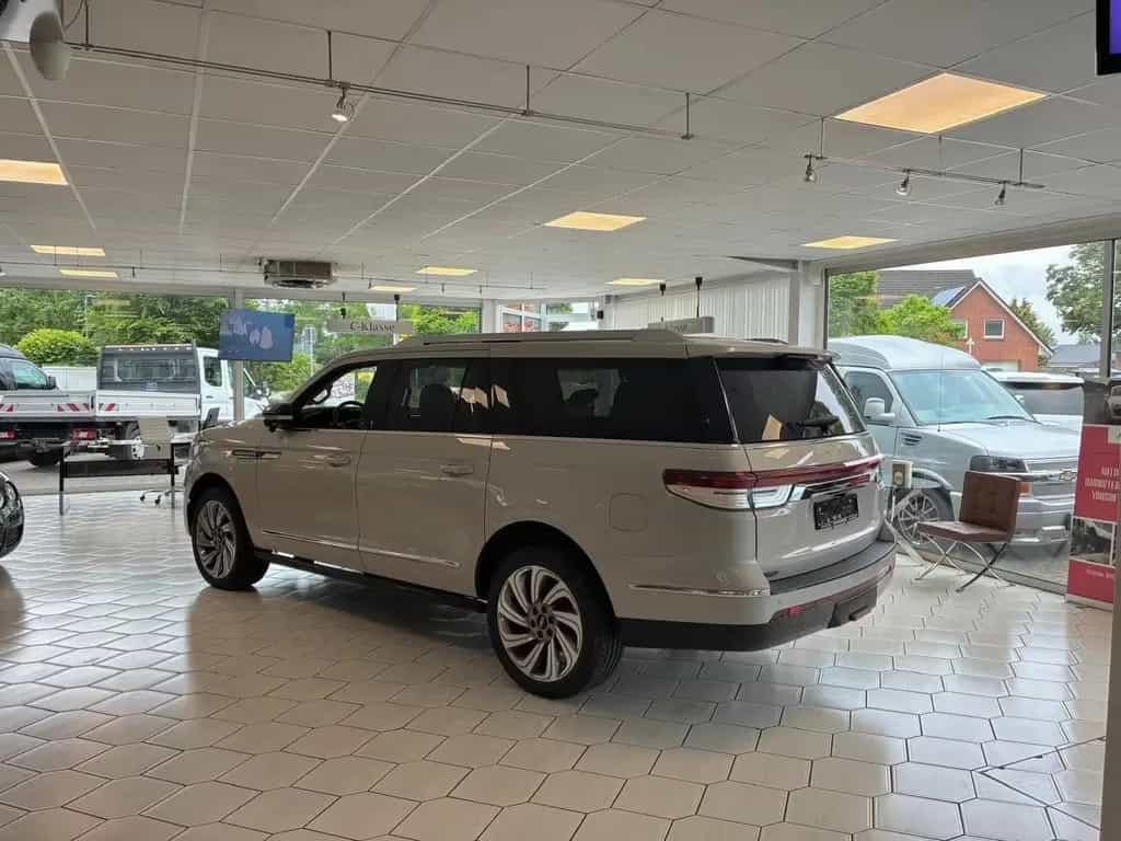 Lincoln Navigator L  Biturbo  Luxury -AWD- 7 Sitze 06/2022-photo-5