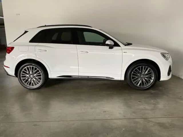 Audi Q3 S line 45 TFSI S tronic quattro PANO+NAVI+KAM 09/2019-photo-2