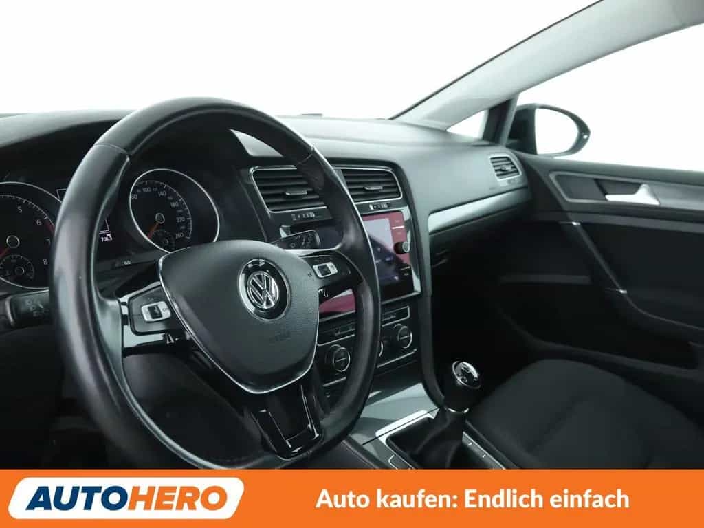 Volkswagen Golf VII 1.0 TSI Comfortline BMT *PDC*SHZ*KLIMA* 09/2017-photo-10