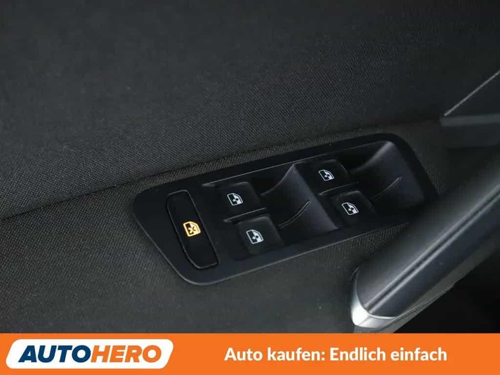 Volkswagen Golf VII 1.0 TSI Comfortline BMT *PDC*SHZ*KLIMA* 09/2017-photo-23