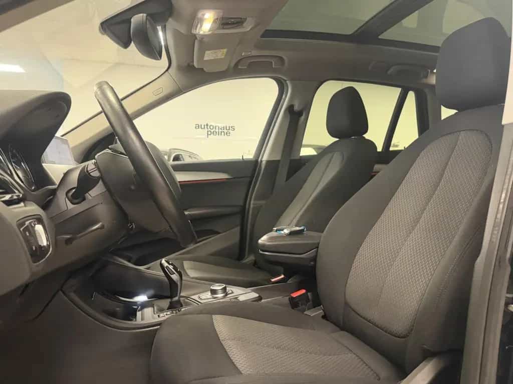 BMW X1 sDrive Aut/Driv&Stau&ParkAss/Stop&Go/Pan/Memo 08/2021-photo-15