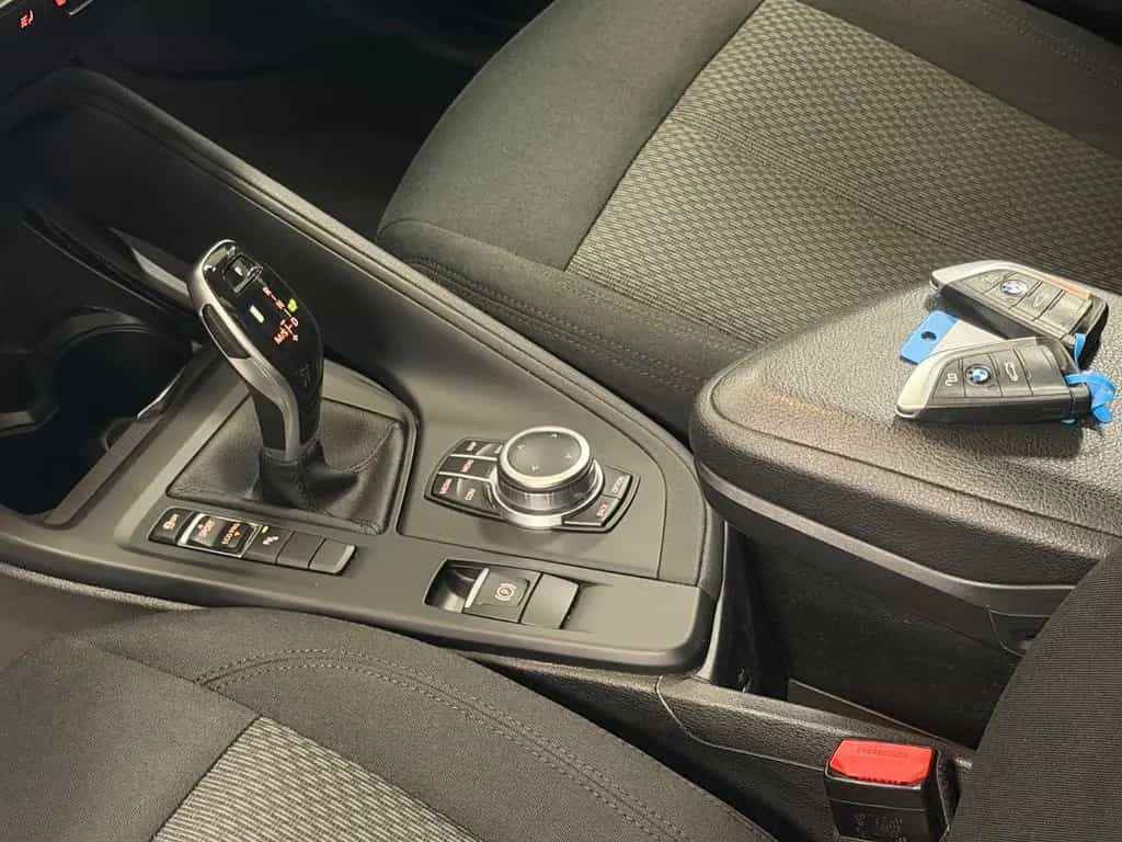BMW X1 sDrive Aut/Driv&Stau&ParkAss/Stop&Go/Pan/Memo 08/2021-photo-19