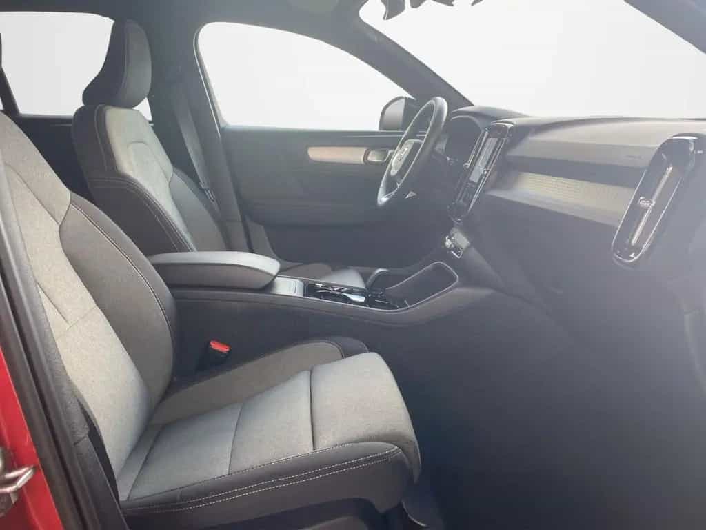 Volvo XC40 B3 Plus Dark AHK*LED*Navi*SHZ*Winterp.*Kam. 05/2023-photo-11