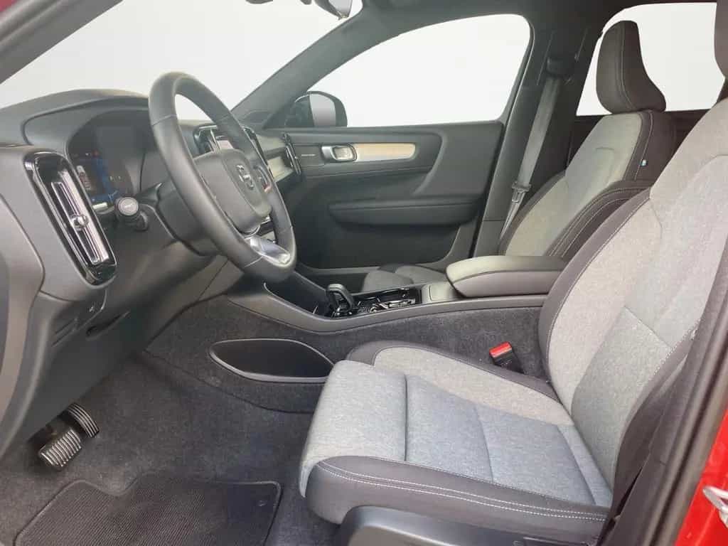 Volvo XC40 B3 Plus Dark AHK*LED*Navi*SHZ*Winterp.*Kam. 05/2023-photo-6