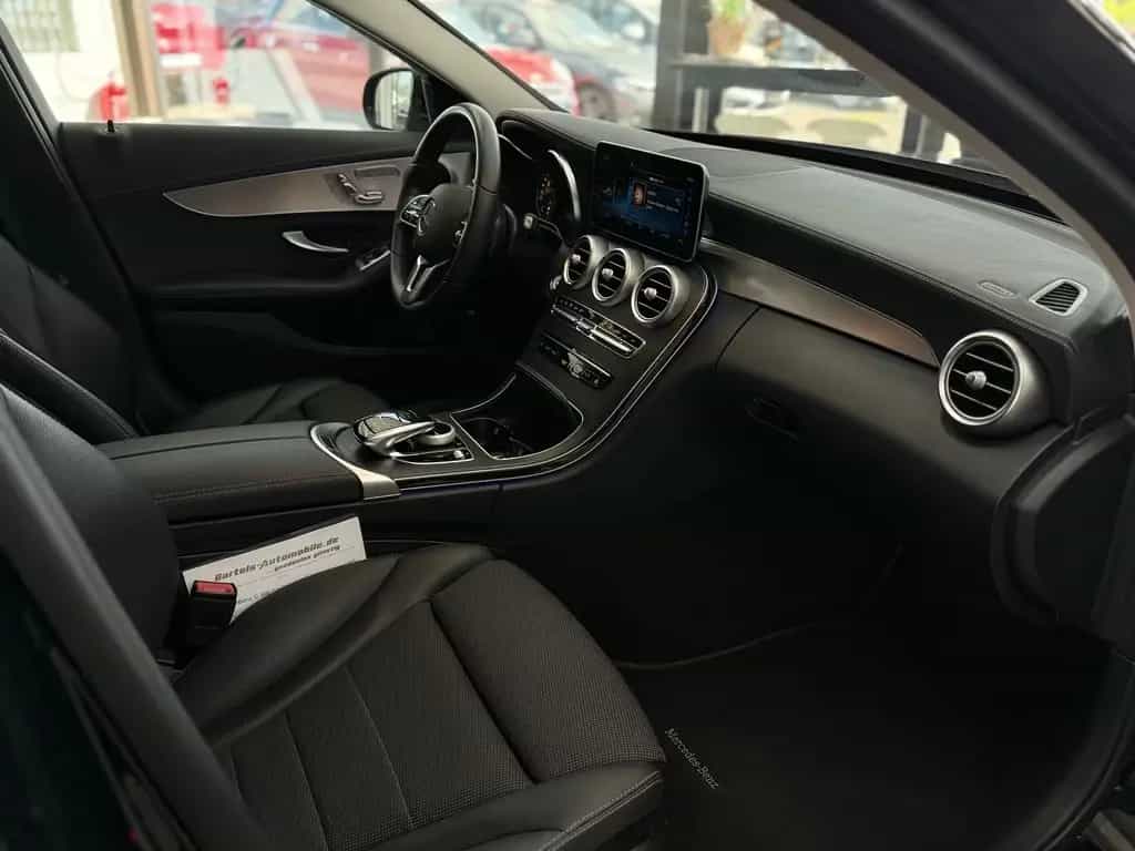 Mercedes-Benz C 300 T e Avantgarde, Multibeam-LED, Leder, 9G 10/2020-photo-17