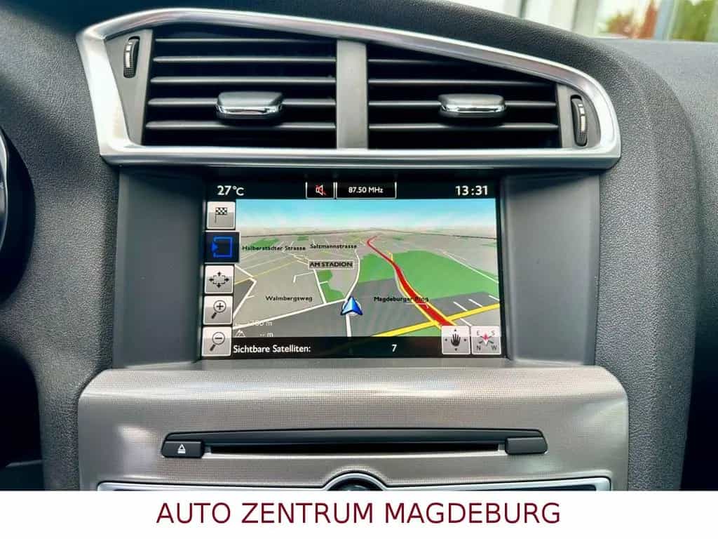 Citroën C4 Lim. Selection*KLIMA*TEMPO*PDC* 07/2016-photo-17