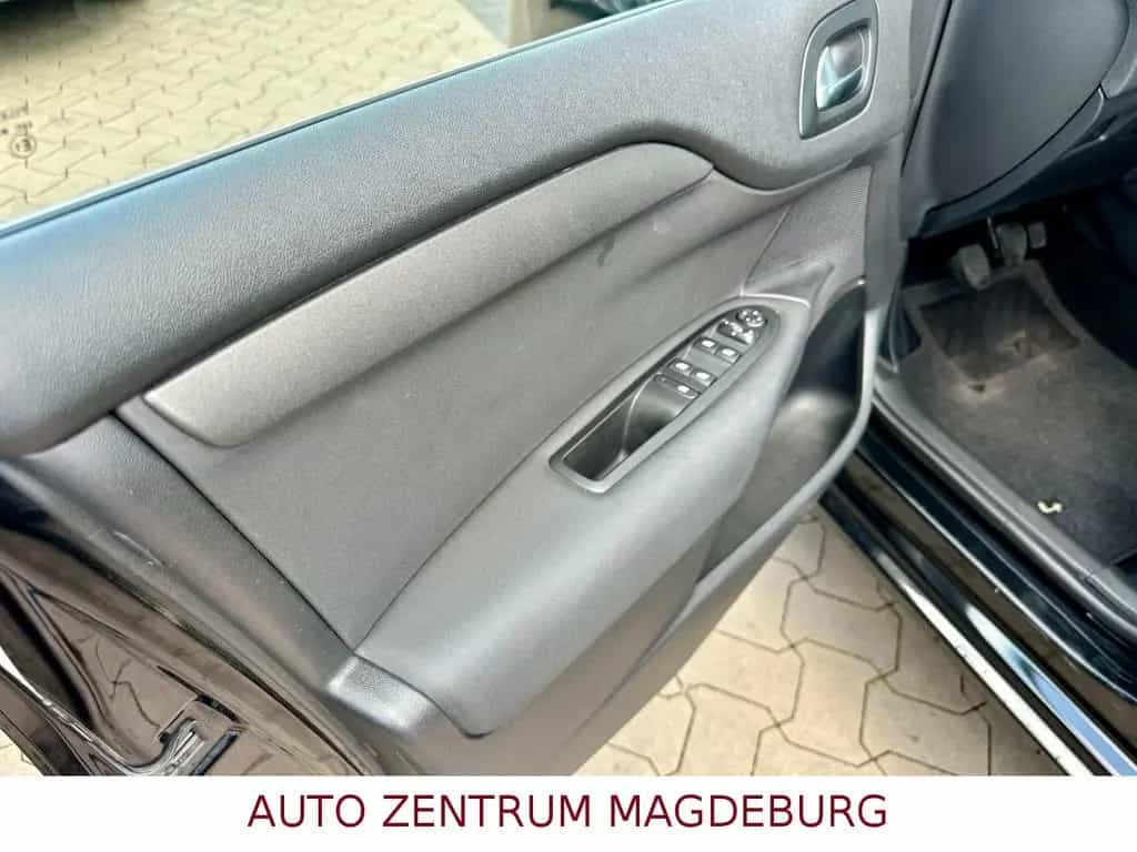 Citroën C4 Lim. Selection*KLIMA*TEMPO*PDC* 07/2016-photo-6