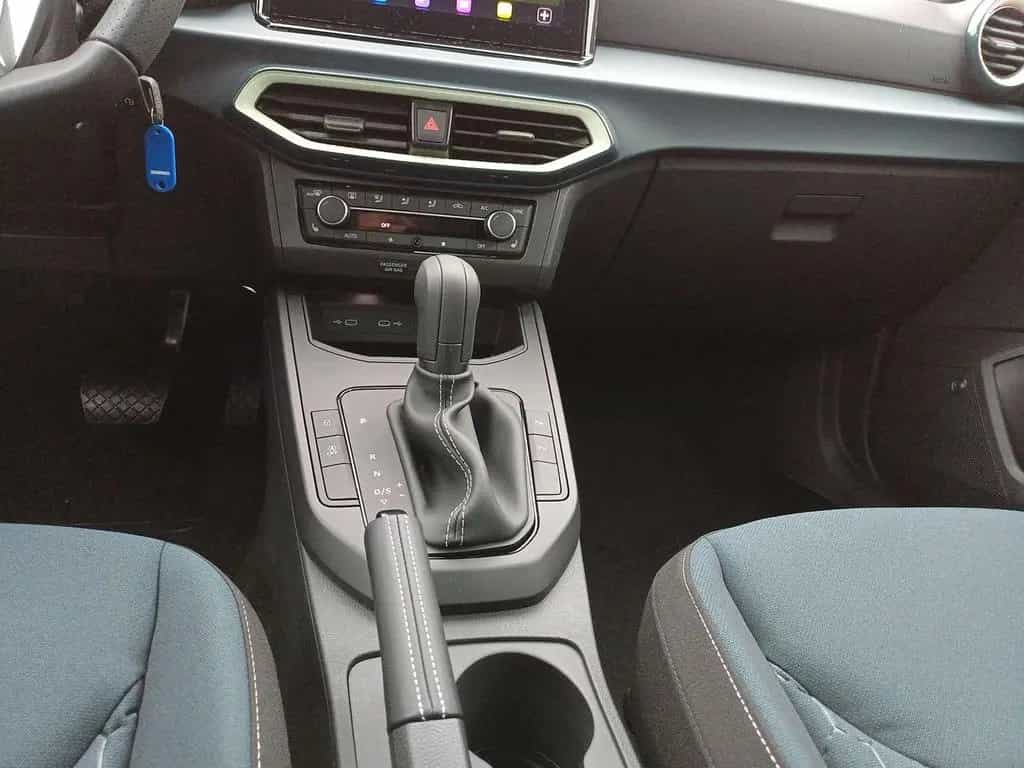Seat Arona NEUES MODELL*DSG*VC*EPH*RFK*NAVI*SHZ* 05/2026-photo-7