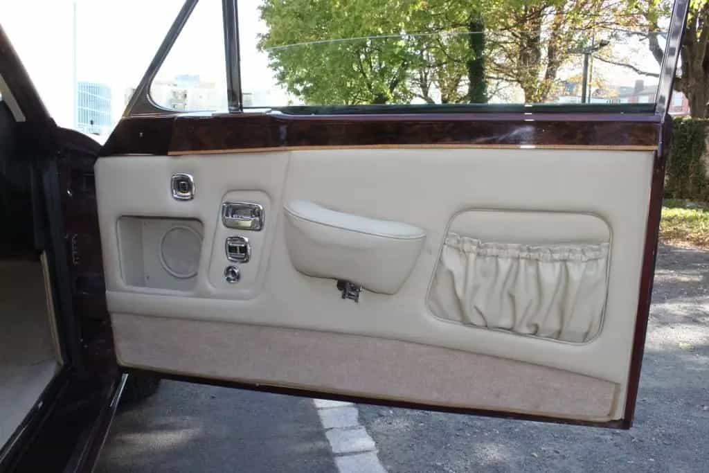 Rolls-Royce Corniche Saloon 01/1976-photo-10