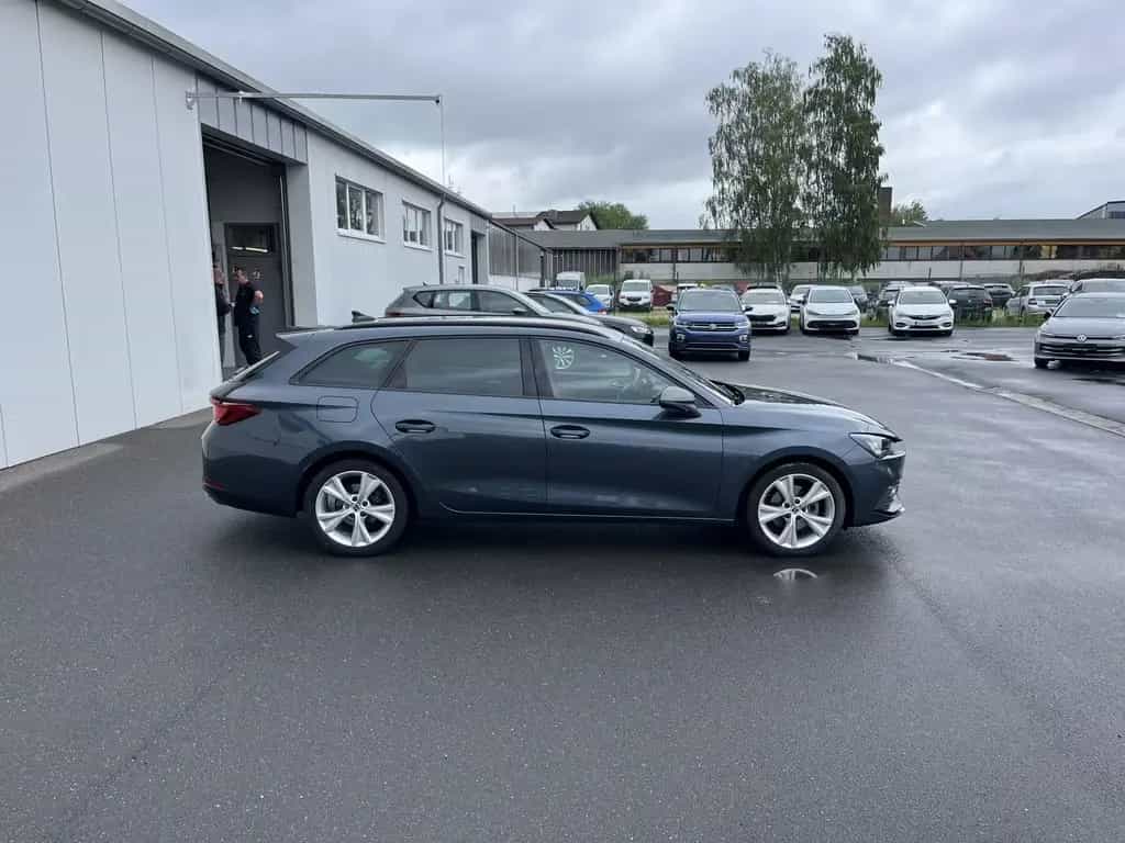Seat Leon SP 1.5 TSI DSG FR Navi LED PDC SHZ LR-HZG D 01/2022-photo-5