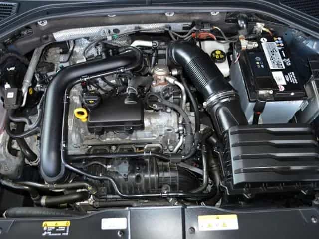 Volkswagen T-Roc 1.0 TSI Life LED KLIMA ALU 07/2023-photo-12