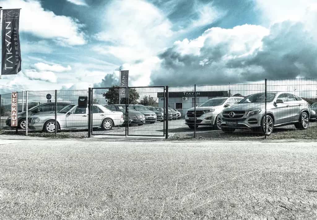 Volkswagen Golf VIII Lim. Style eTSI / 2.Hand / NAVI / LED 11/2020-photo-26