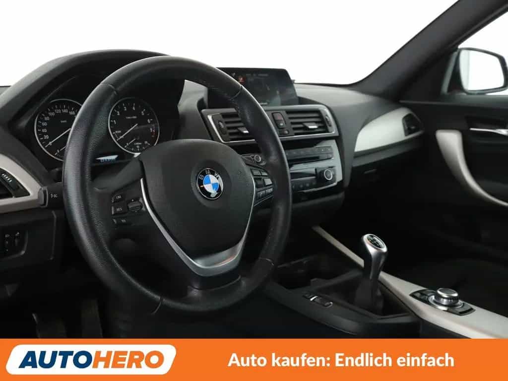 BMW 118 1er 118i Advantage *NAVI*TEMPO*PDC*SHZ* 12/2016-photo-10